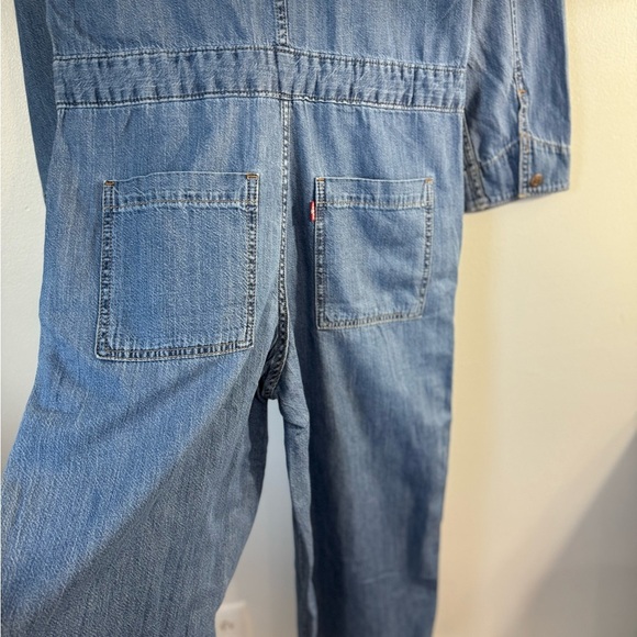 Levi’s Denim Jumpsuit Size Small Zippered and Snap Front Closure Long Sleeve - Picture 4 of 12